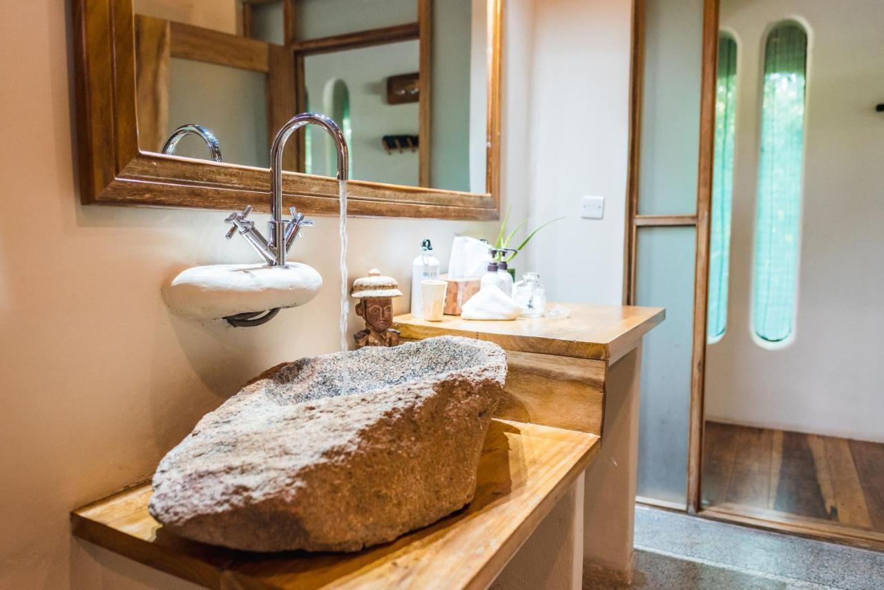 Lemala Wildwaters Lodge Kangulumira Экстерьер фото
